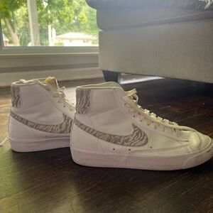 nike light zebra blazers